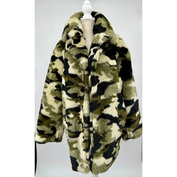 Pam & Gela Camo‎ Faux Fur Coat M/L $595 - Picture 14 of 16